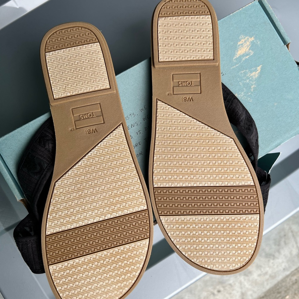 Toms sandals - Picture 2 of 2